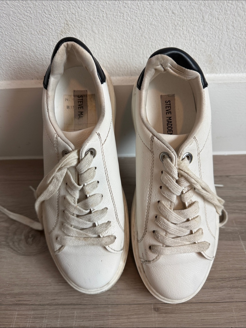 Steve Madden White Leather Low-Top Sneakers with Black Heel Tab